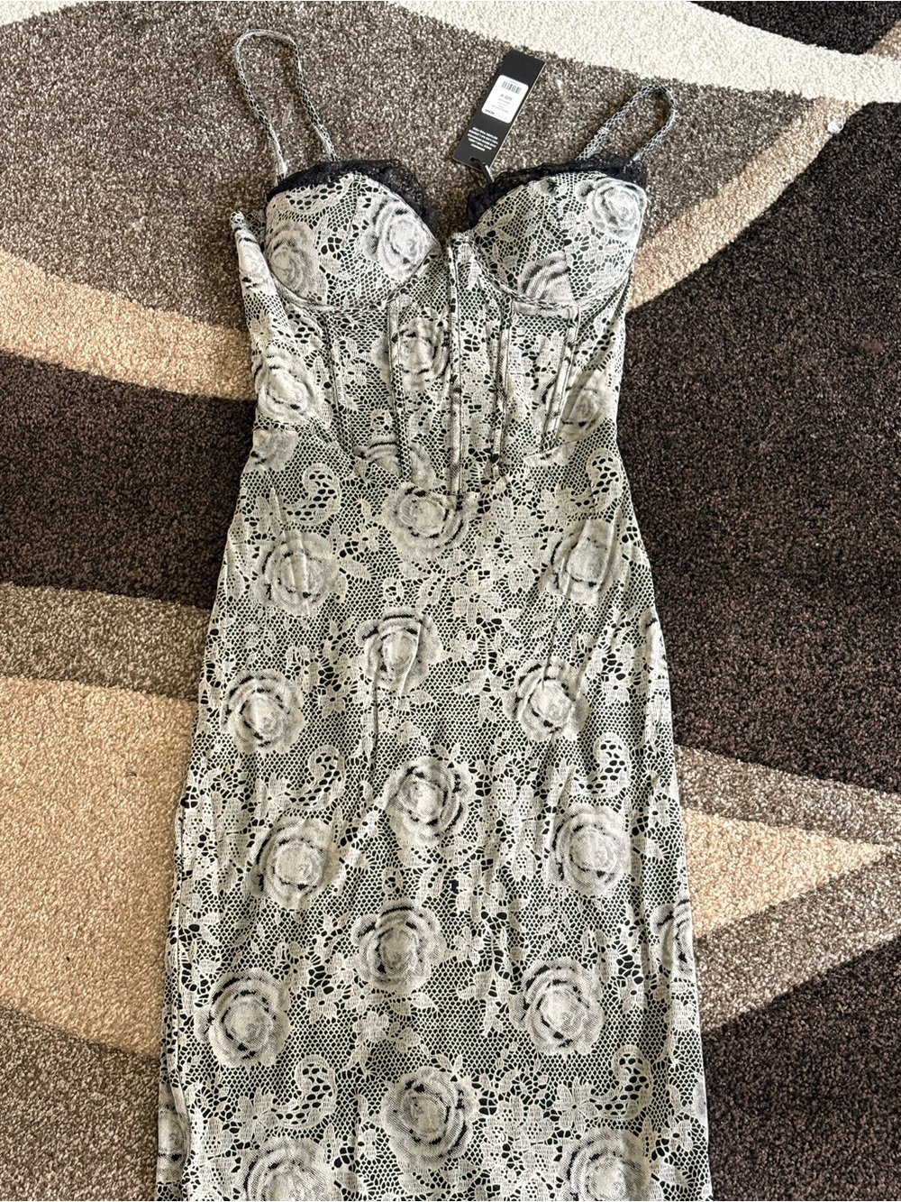 Fashion Nova Black and White Lace-Print Midi Bodycon Dress